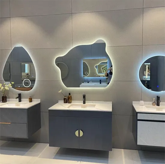 도매 호텔 거울 장식 백라이트 거울 화장대 거울 디포거 라이트가 있는 LED 거울 불규칙한 욕실 거울